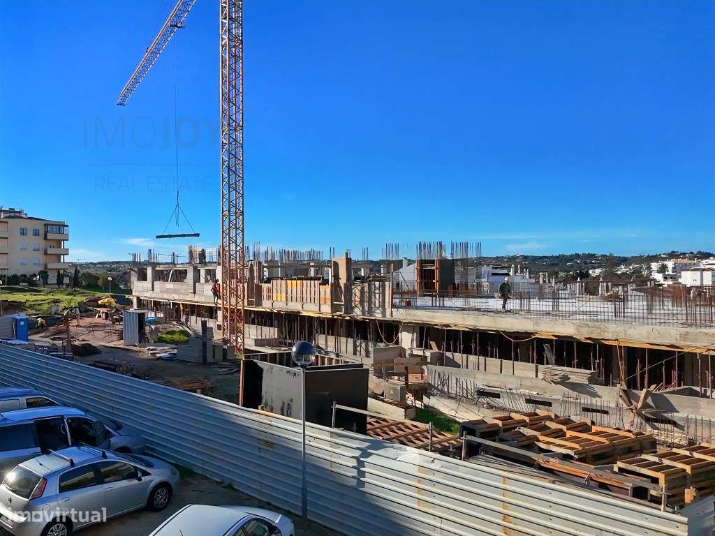 Apartamento T1 + 1 em Condomínio com Piscina em Lagos-11