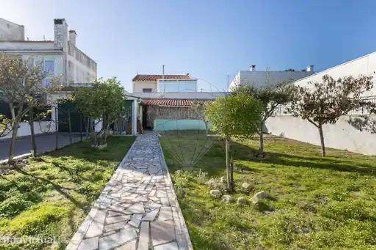 Moradia T6 para venda-49