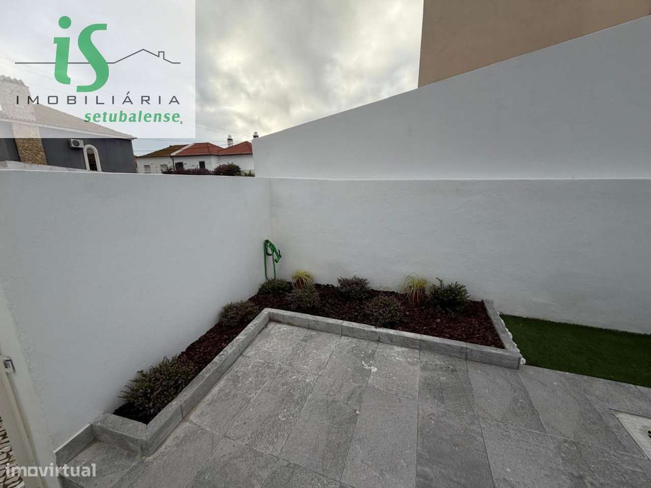 MORADIA PARA VENDA NO BAIRRO DA CONCEIÇÃO EM SETÚBAL-44