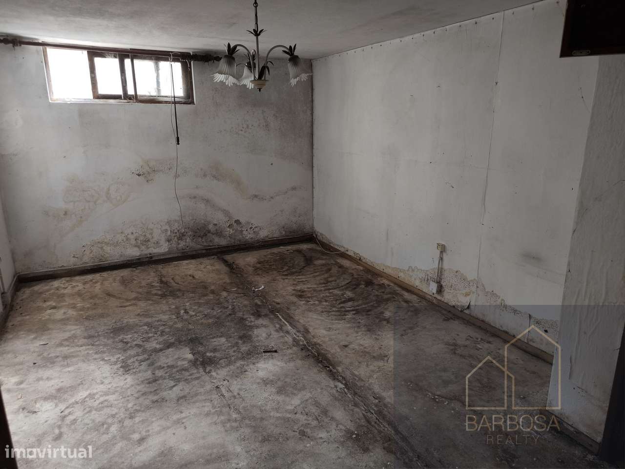 Apartamento T2 Semi-Cave  - Estação Ermesinde - Renovação - BARATO-12