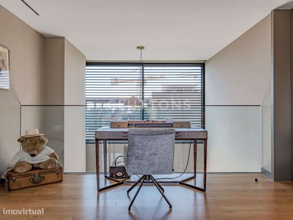 Venda Moradia T3 | Condomínio, Piscina privada e vista mar, Estoril...-25