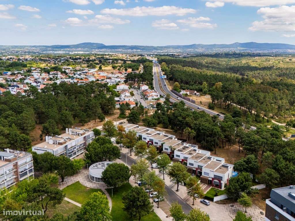 Exclusiva Moradia T4 com garagem, piscina e jacuzzi, rodeada por na...-30