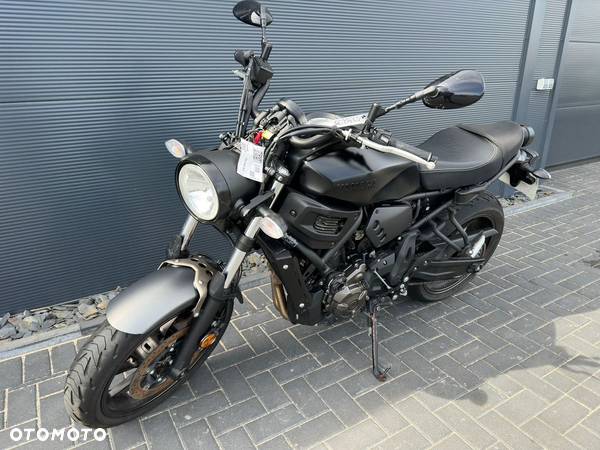 Yamaha XSR - 1