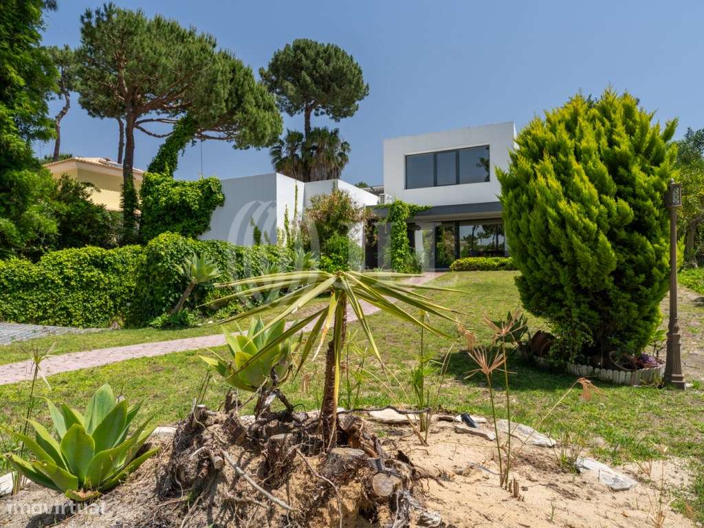 Moradia T5 com piscina, na Herdade da Aroeira, Almada-42