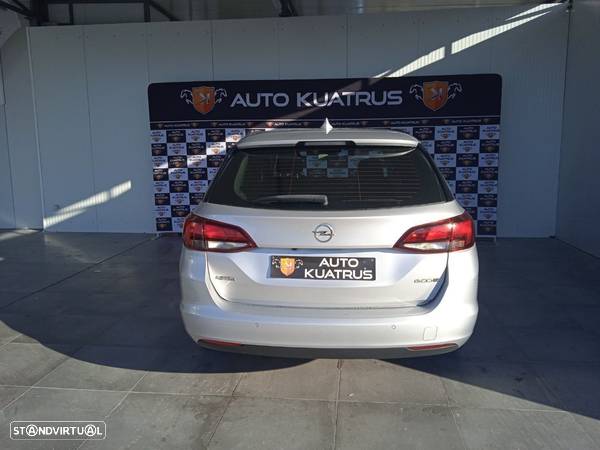 Opel Astra Sports Tourer - 5