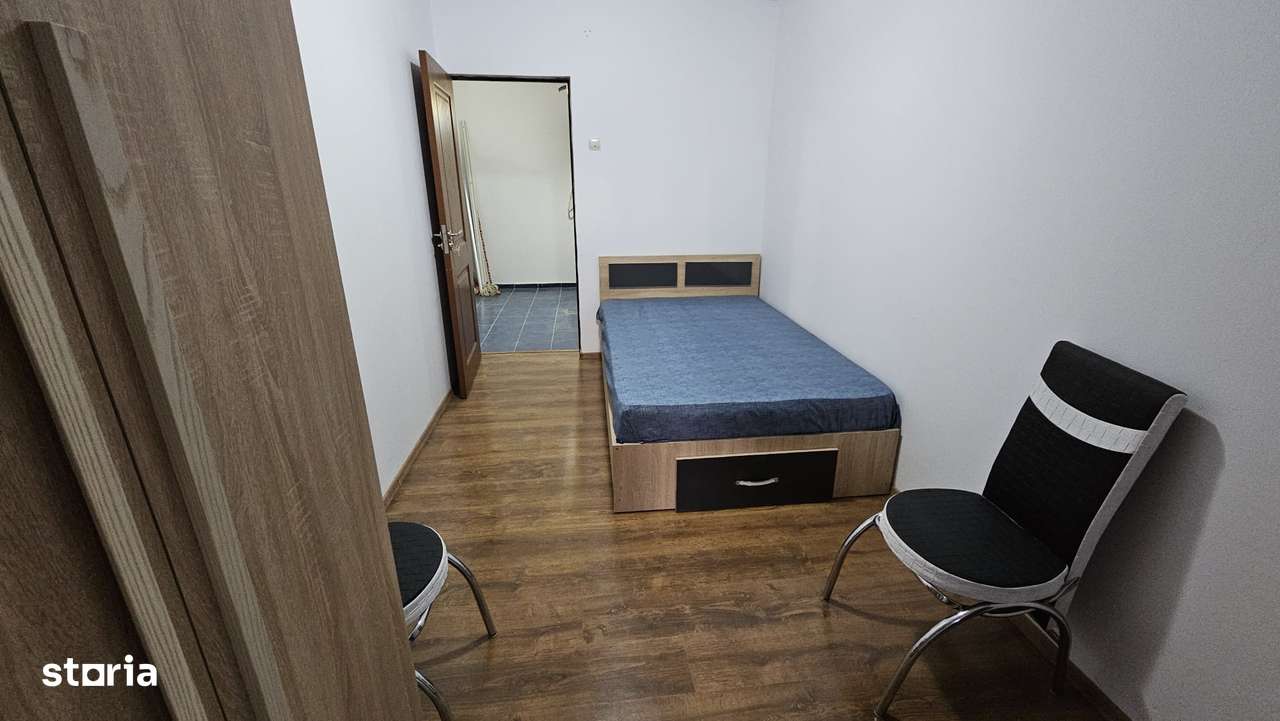 3 camere semidecomandat strada Miron Costin-5