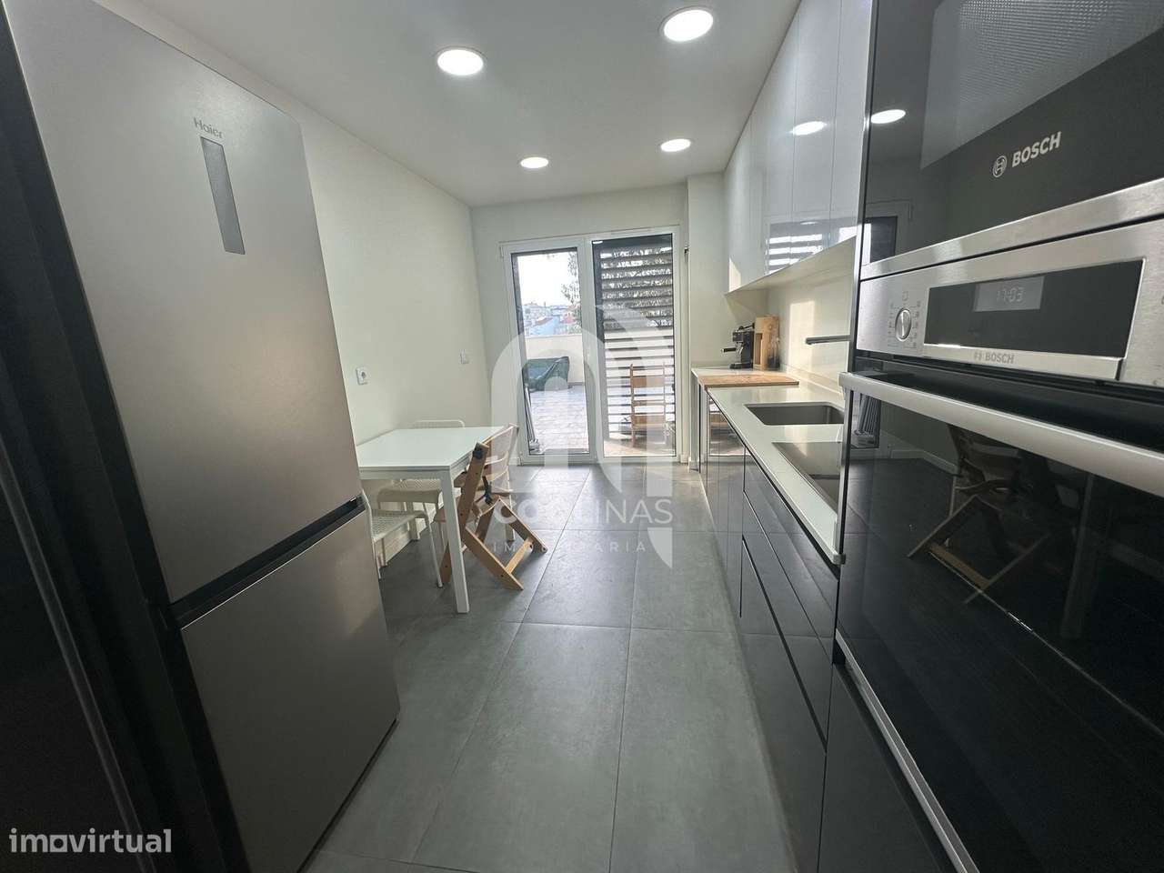 T2 Recente com logradouro e arrecadação ideal para escritório-25