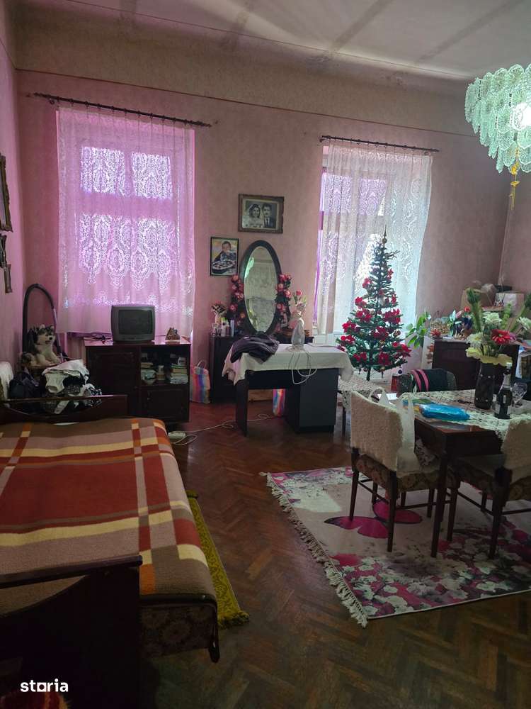 0012 - Apartament ultracentral în asociație, 2 camere, etaj 2-1