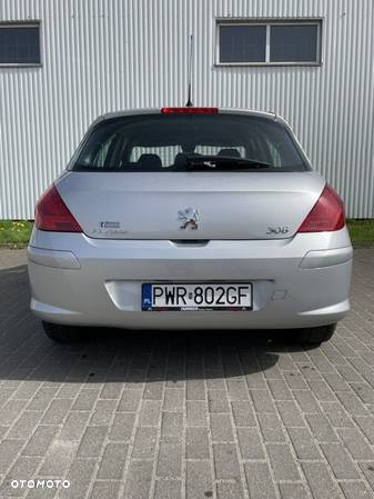 Peugeot 308 2.0 HDi Premium - 10