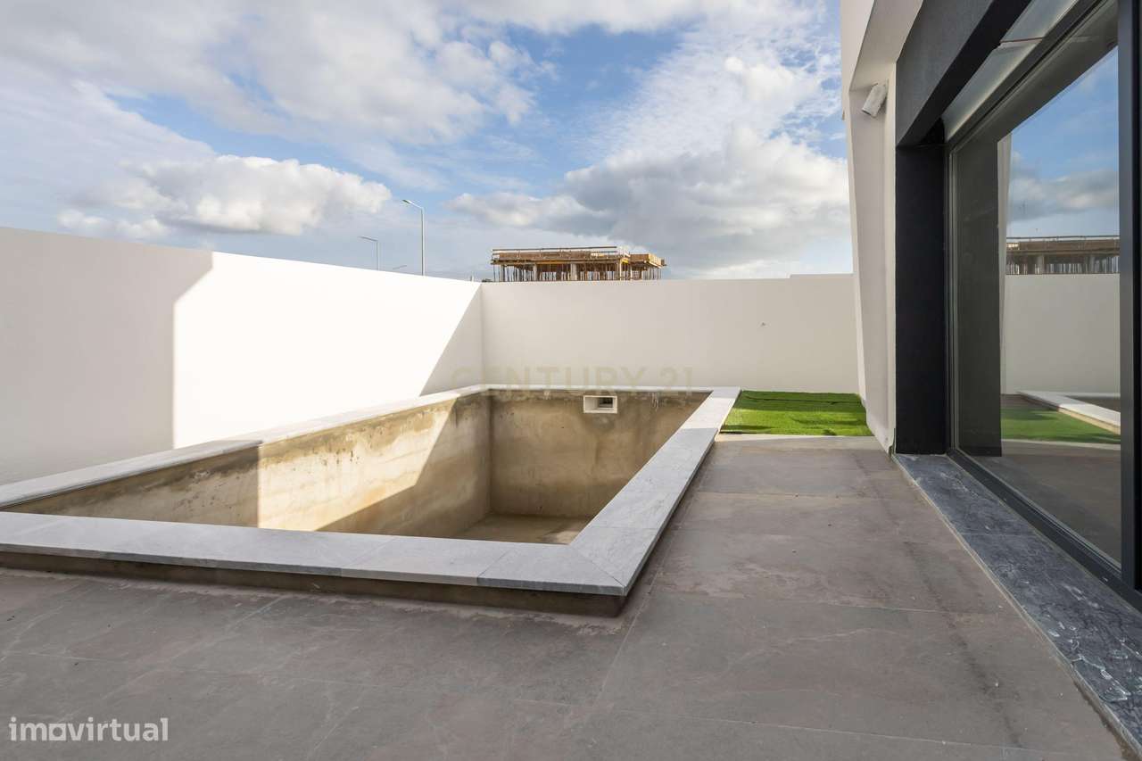 Térrea e moderna com excelente localização e excelentes áreas T3 em Az - Grande imagem: 2/41