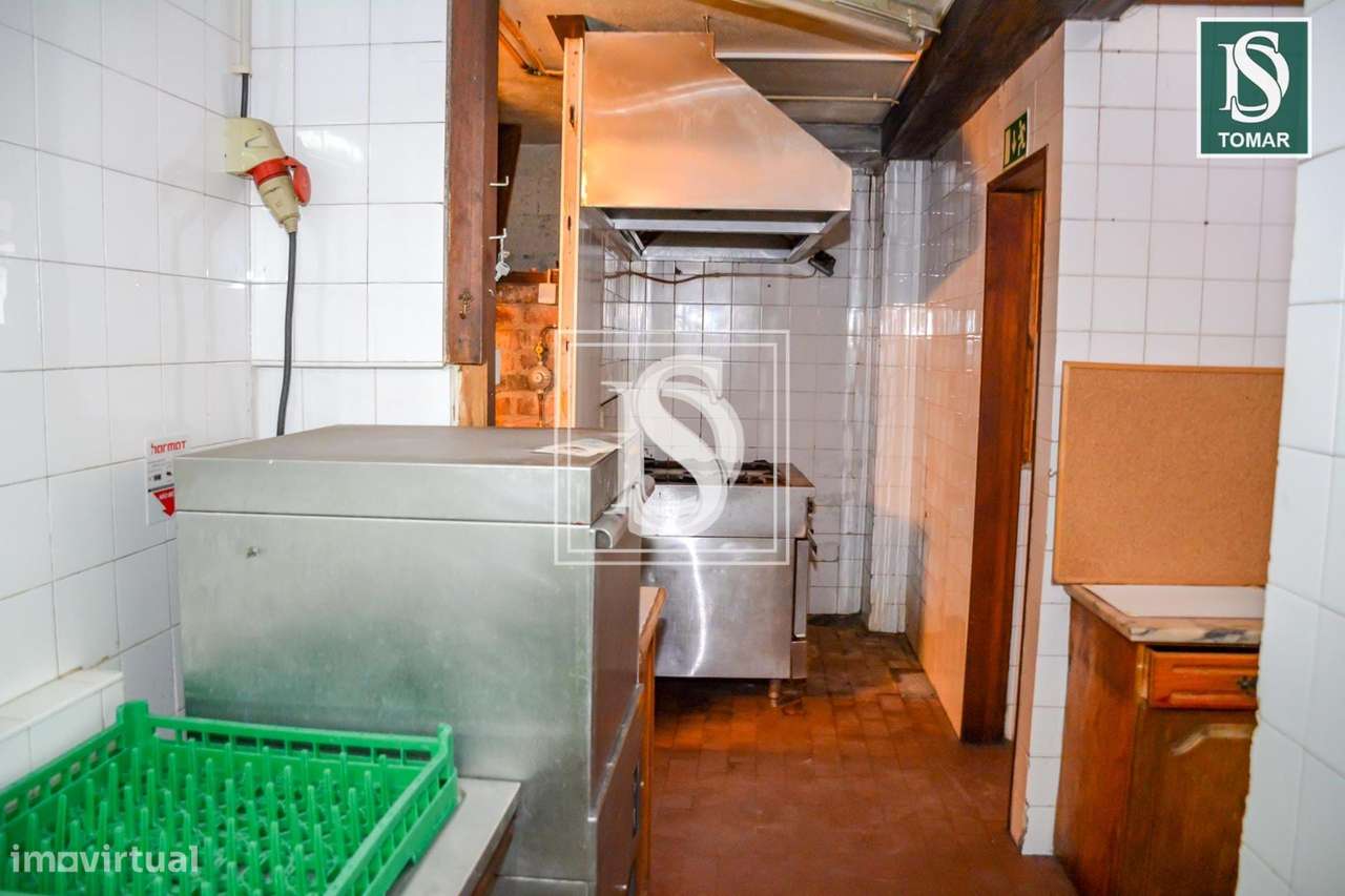 Moradia Geminada T2+1 em Alburitel-15