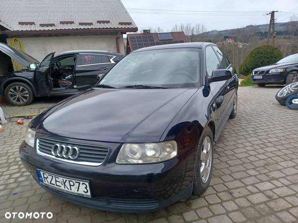 Audi A3 1.9 TDI Ambiente - 1