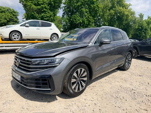 Volkswagen Touareg III V6 e-Hybrid OPF 4Motion Elegance FINAL EDITION 2024