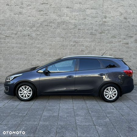 Kia Ceed Cee'd 1.4 L - 6