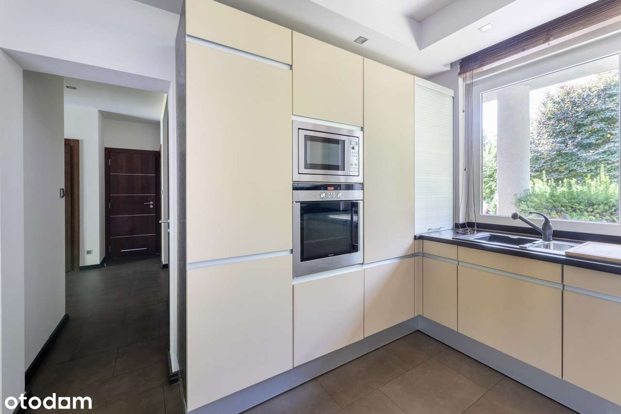 Dom na zamkniętym i strzeżonym osiedlu Zielonym w Chybach - Pełny obrazek: 5/20