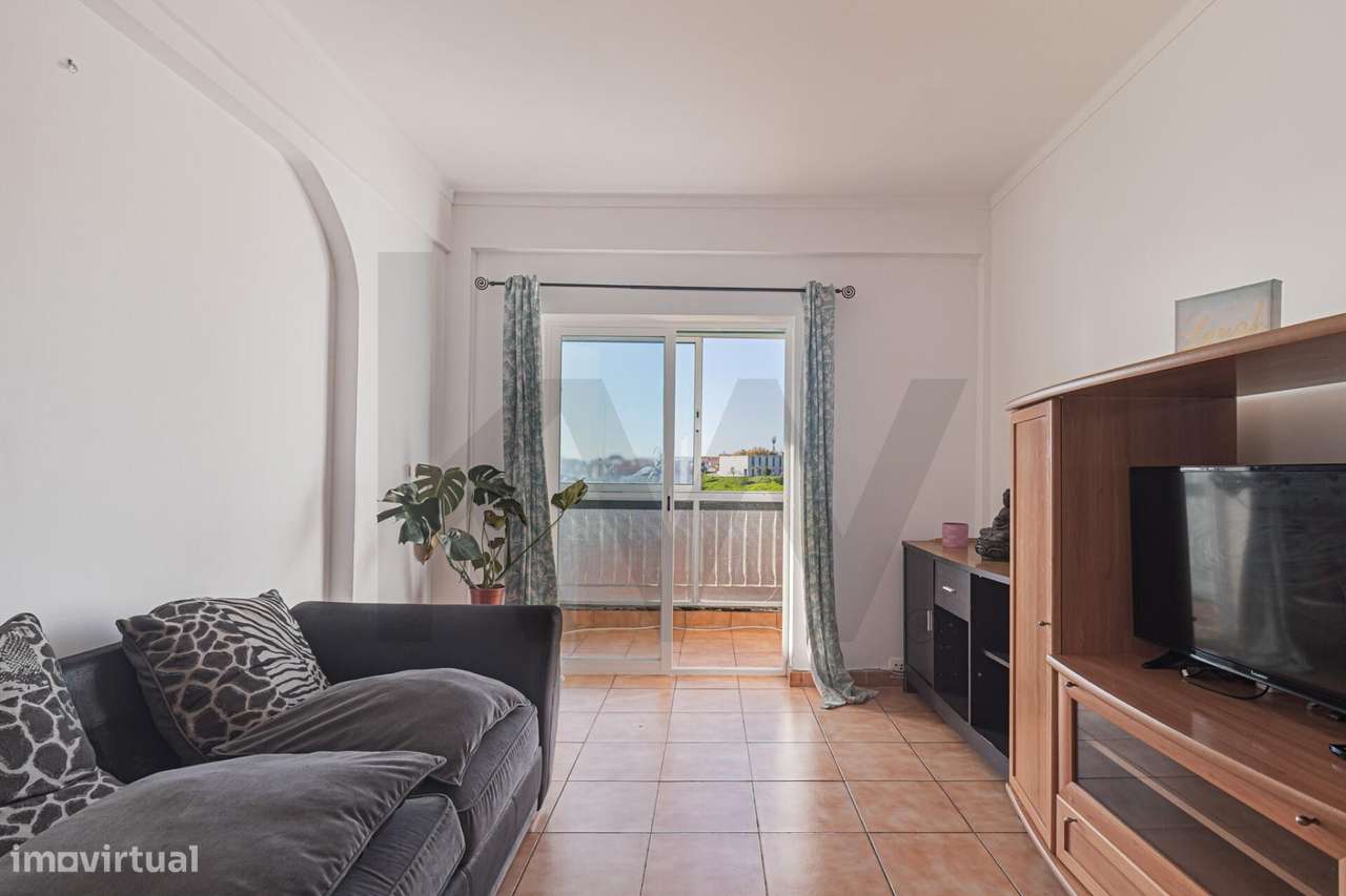 Venda T3 na Rua Artur Moura: O Bairro Calmo com Acessos Rápidos a Lisb - Grande imagem: 4/31