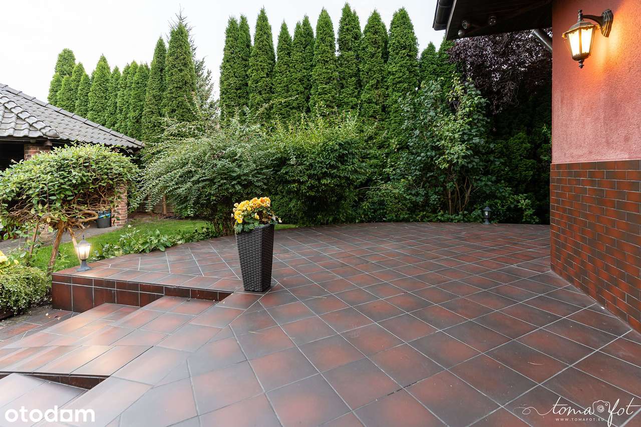 piękny dom z dużą działką-18