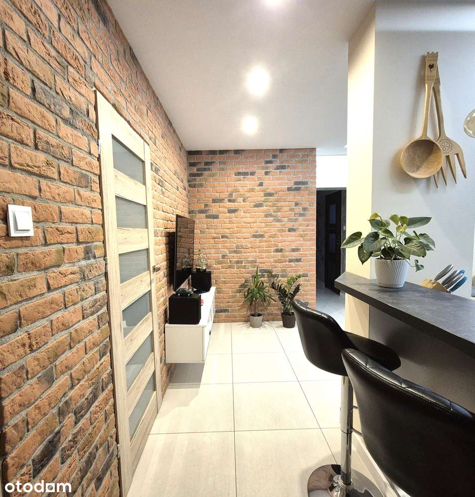 Lokal mieszkalny z ogrodem i garażem - Super loklizacja.-4