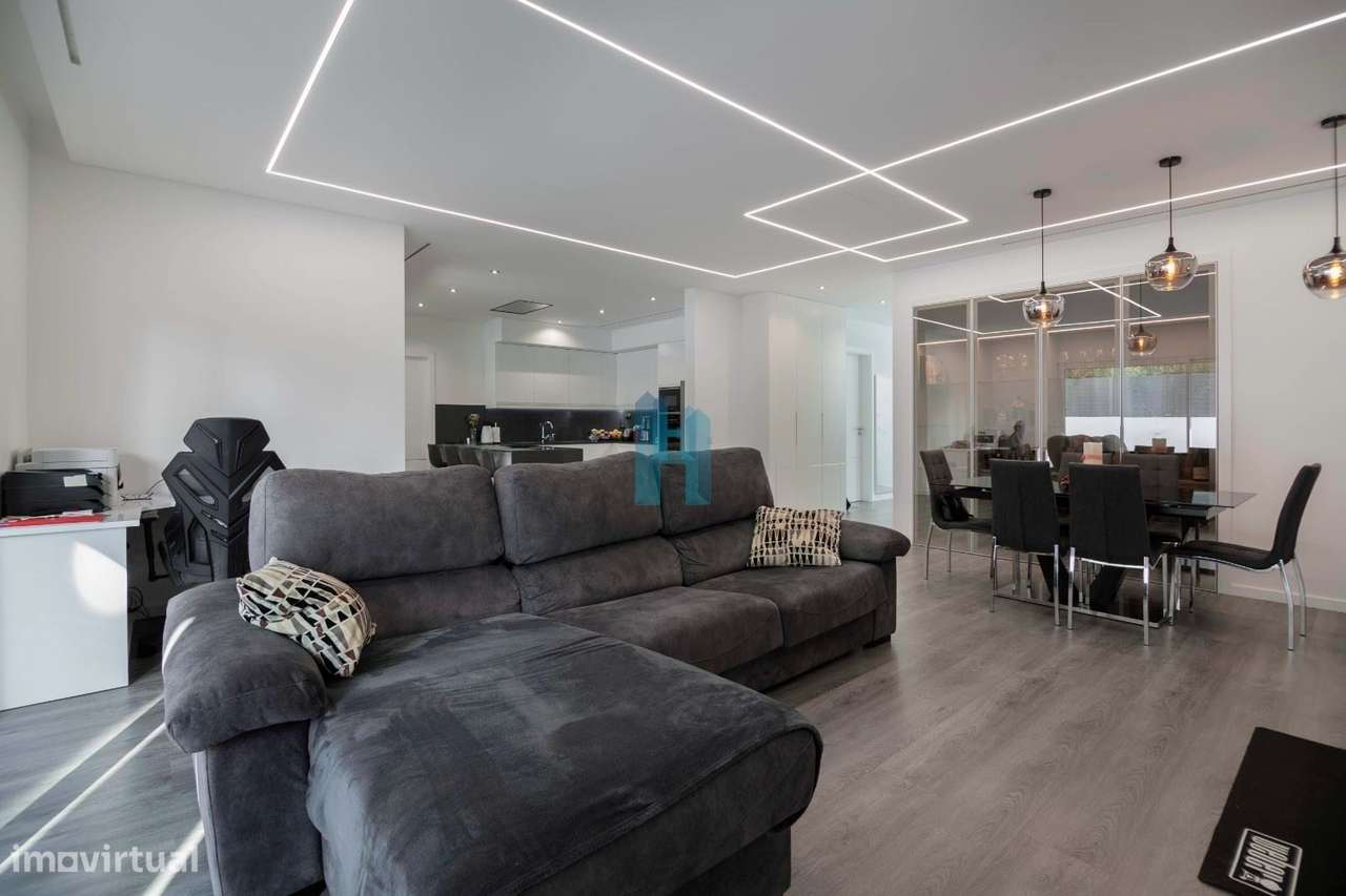 Moradia de Luxo, V4 - Barranco do Rodrigo - Grande imagem: 3/21