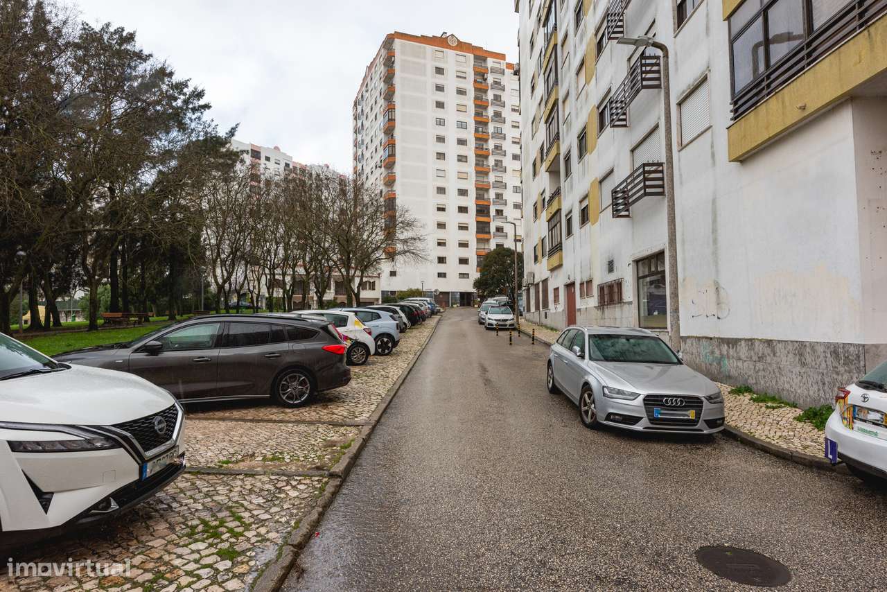 APARTAMENTO T3 | 143M² | MASSAMÁ - Grande imagem: 2/16