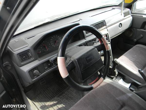Dezmembrari  Volvo 940 Mk 2 (944)  1994  > 1998 2.3 TI Benzina - 17