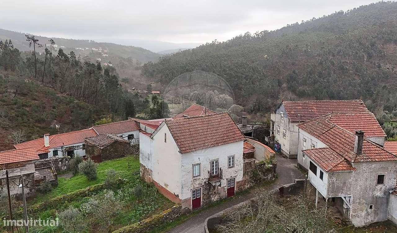 Moradia T2 para venda - Grande imagem: 2/30