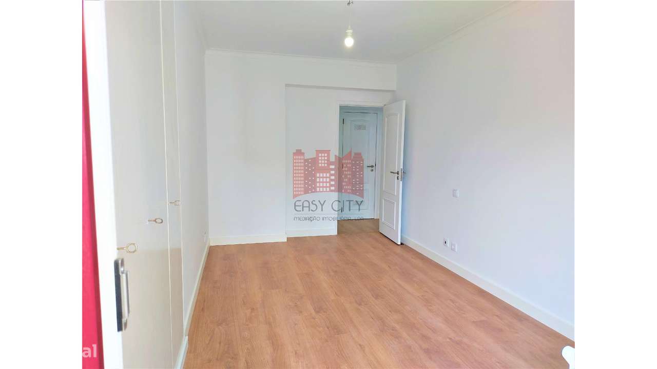 Apartamento T3 em Laranjeiras-12