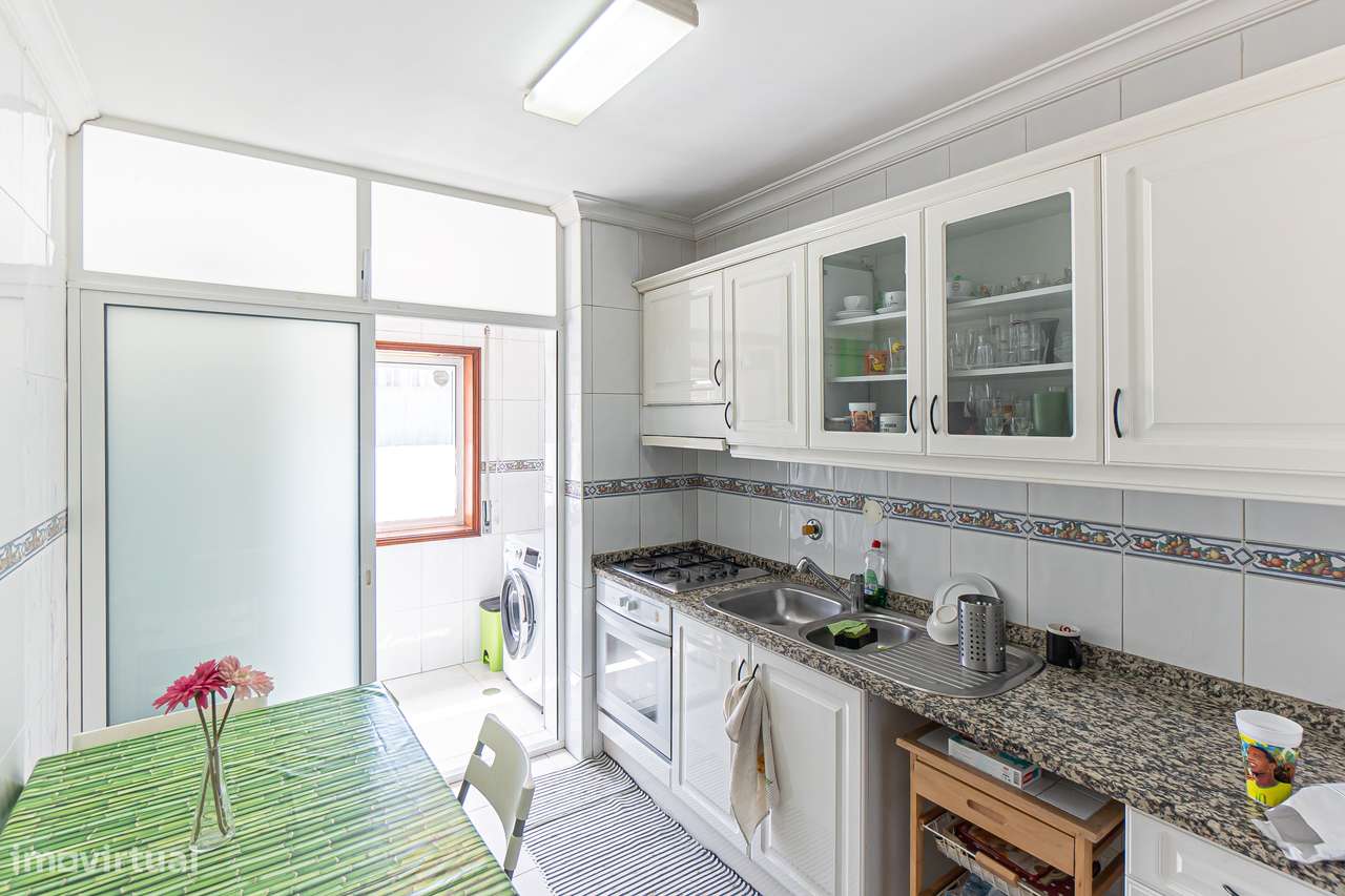 T2+1 com Garagem Box | Funcionalidade, Conforto e Centralidade-5