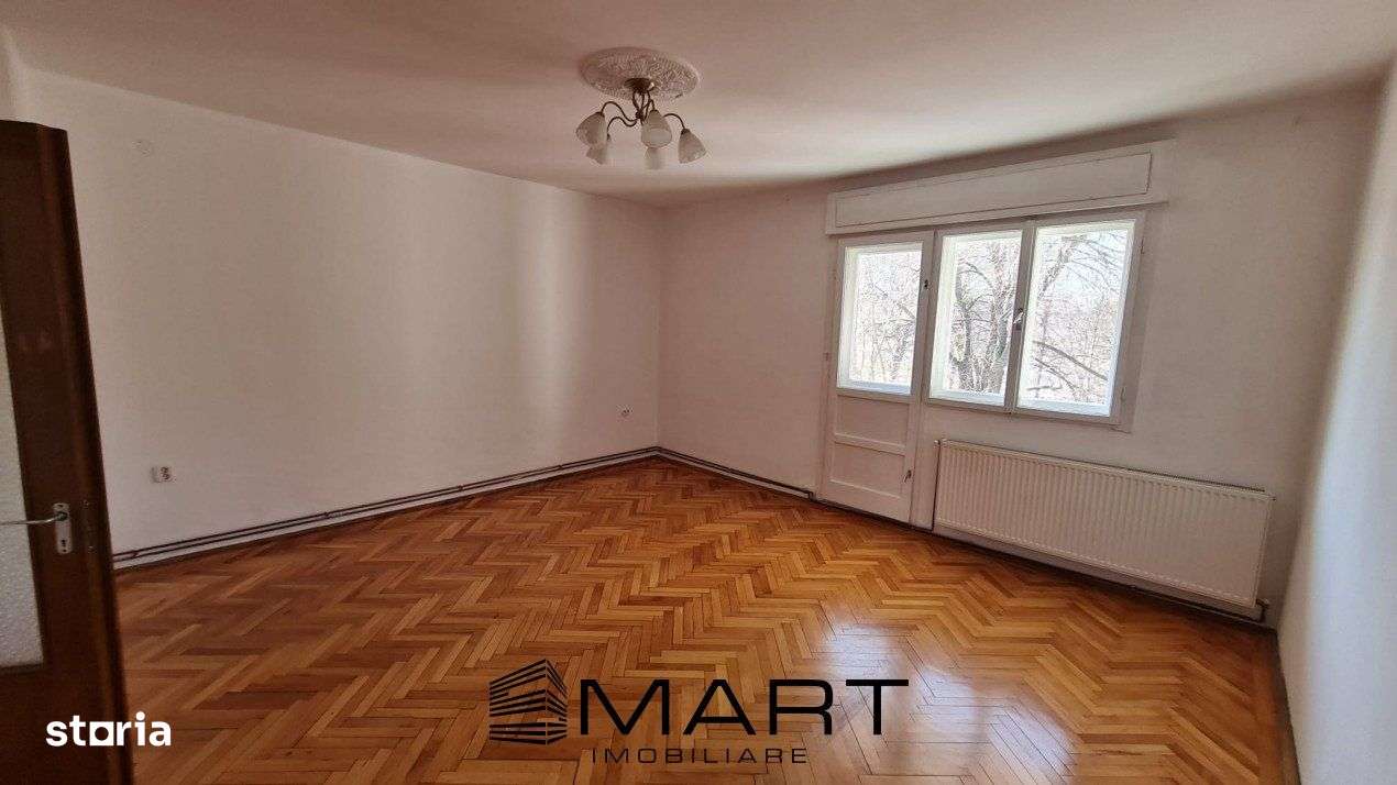 Apartament 3 camere zona Sub Arini - Imagine principală: 3/15