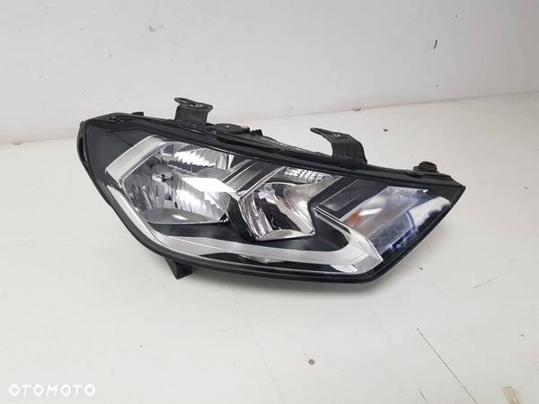 AUDI A1 II 82A 19-23 LAMPA PRAWA PRZEDNIA PRZÓD ZWYKŁA REFLEKTOR 82A941004 IDEALNA - 3