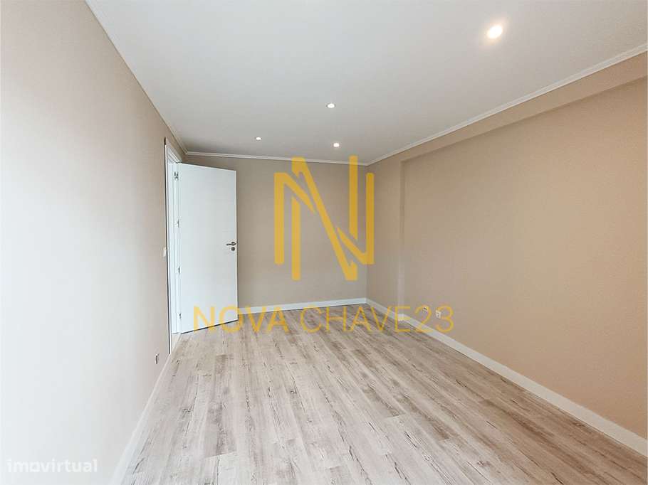 Apartamento T2 Totalmente Remodelado na Rinchoa – 91 m² | 6.º Andar-14