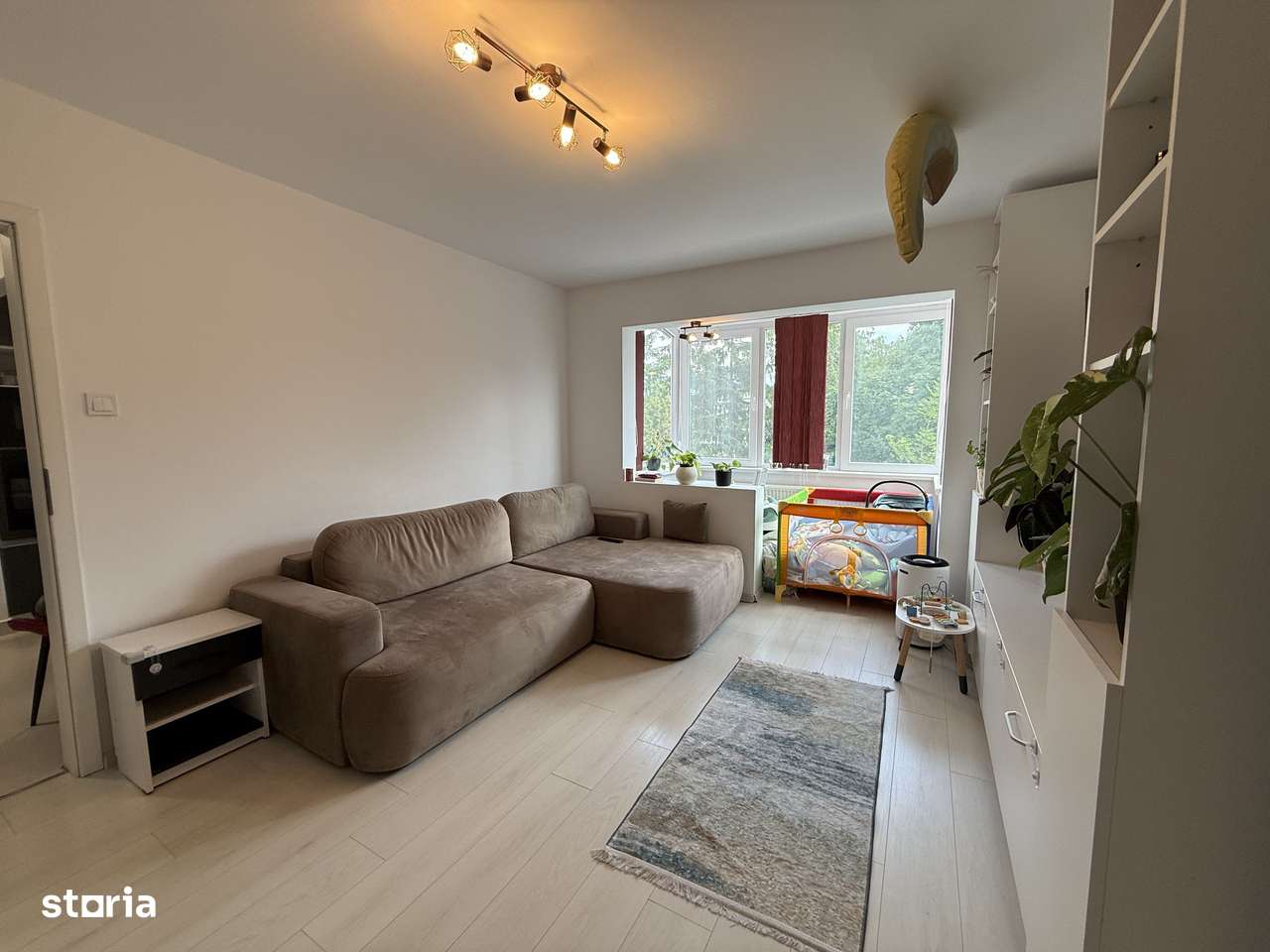 Apartament de vânzare 2 camere - CARTIER ASTRA-4