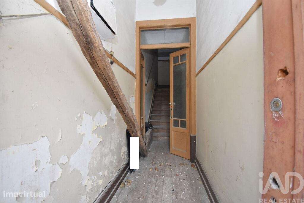 Casa tradicional T6 em Lousã e Vilarinho de 261,00 m2 - Grande imagem: 3/30