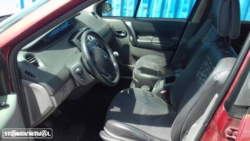 Renault Scenic 1.9 Dci de 2005 - 4