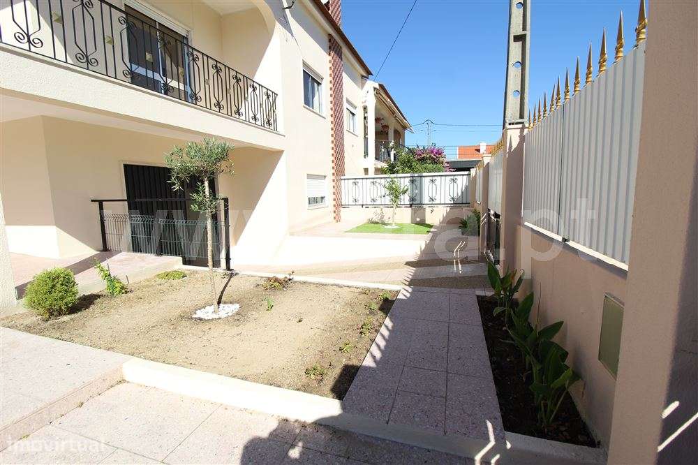 Moradia Geminada 2 quartos, Venda-16