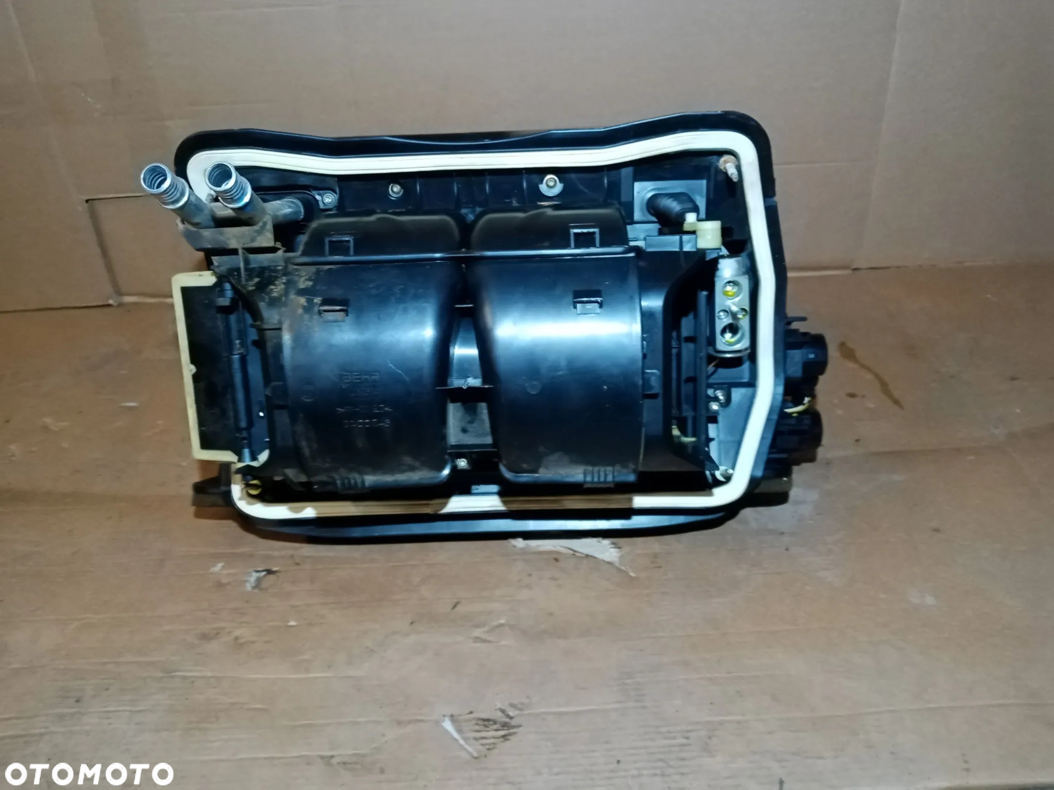 Nagrzewnica dmuchawa powietrza BMW 3 E46 6902870 - 2