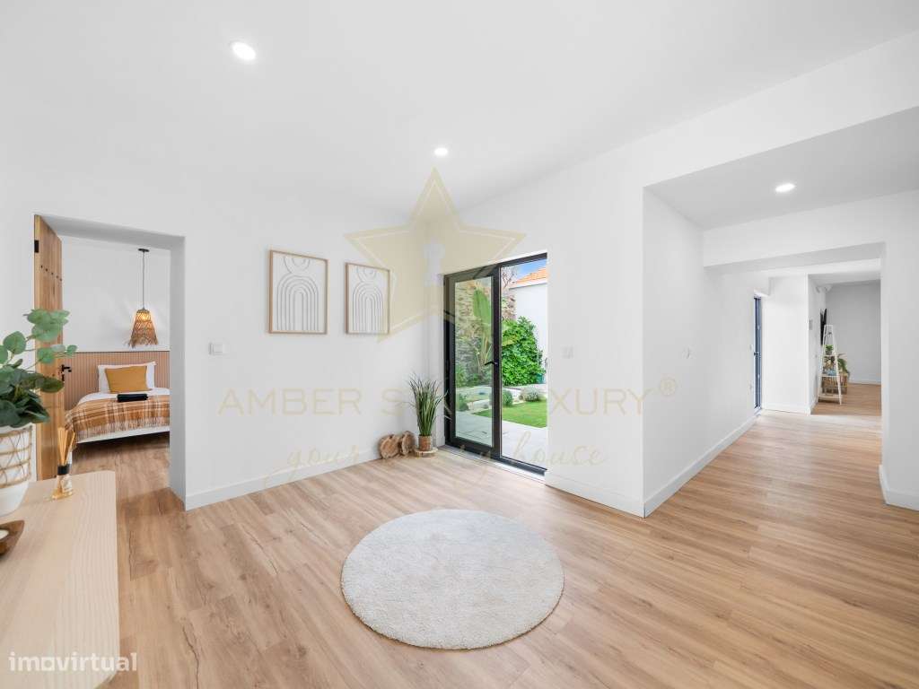 Moradia T4 térrea totalmente renovada, mobilada e equipada, a pouco... - Grande imagem: 2/35