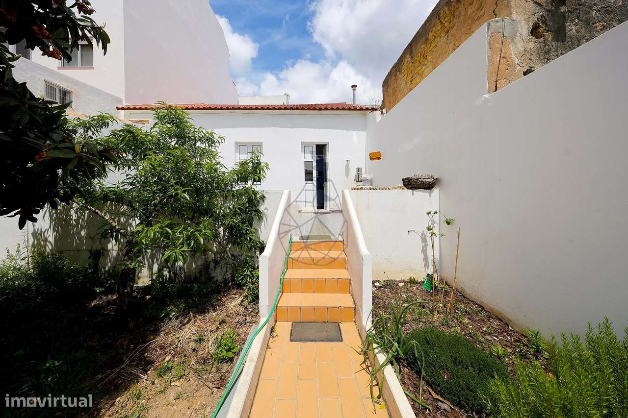 Moradia com 3 Quartos Renovada ,situada no centro da cidade de Portimã - Grande imagem: 5/48