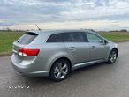 Toyota Avensis Combi 2.0 D-4D Executive - 25