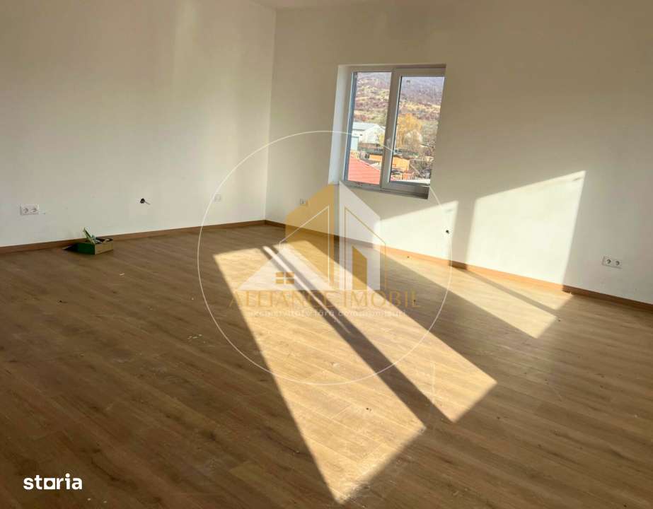 Spatiu industrial cu utilizare mixta(productie ,depozit, birouri) – - Imagine principală: 4/12