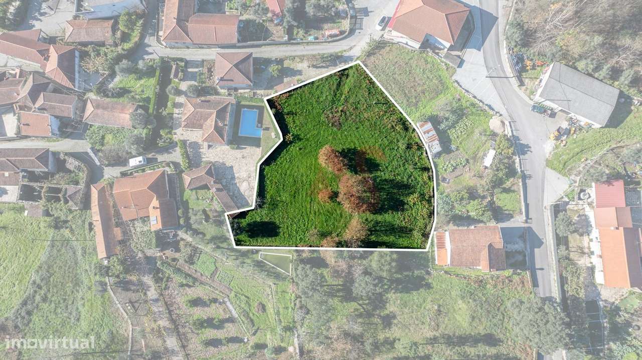 Terreno com 1.900 m² em Paradança, Mondim de Basto - Grande imagem: 2/15