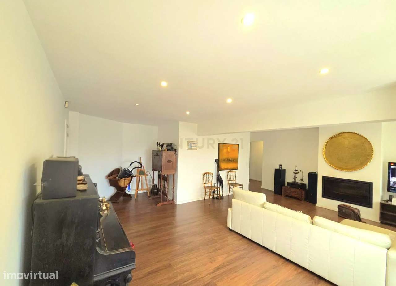 Apartamento T5 Penthouse com Terraço de 208 m² e Vista Panorâmica sobr-3