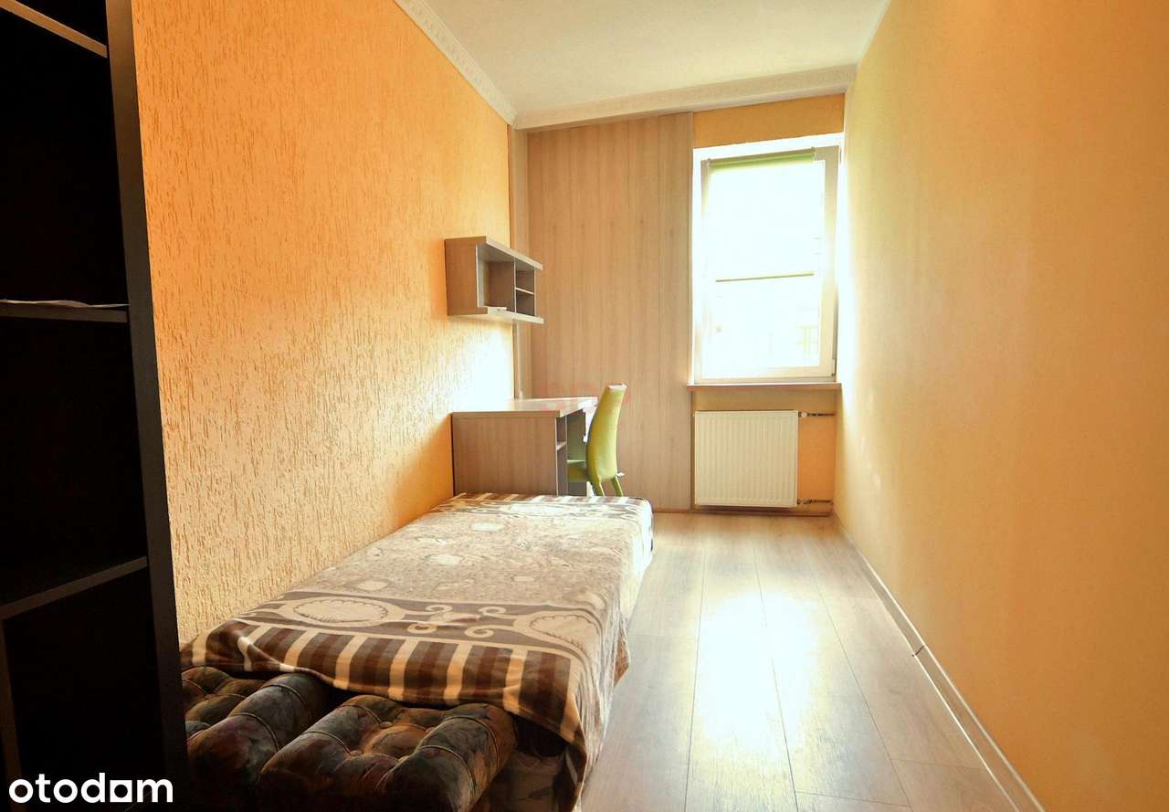 Mieszkanie 4-pokojowe niedaleko Rynku - Pełny obrazek: 2/7