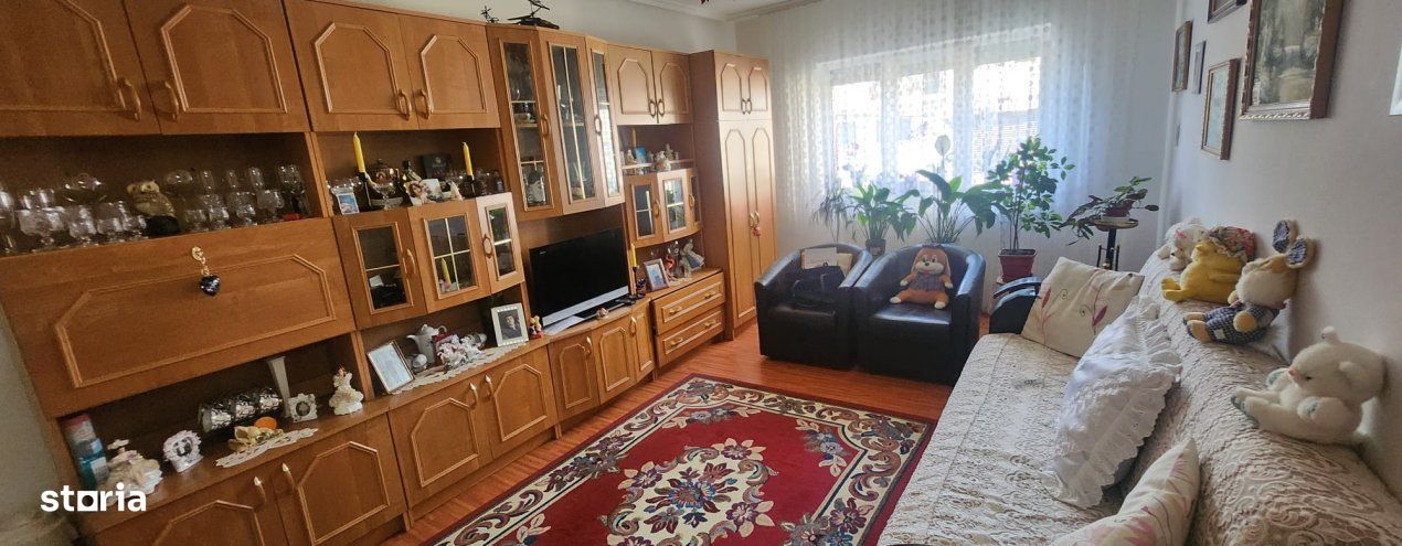 Apartament 3 camere parter