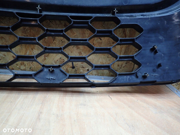 ATRAPA GRILL GRIL IVECO DAILY 6 VI 2014-2016R - 6