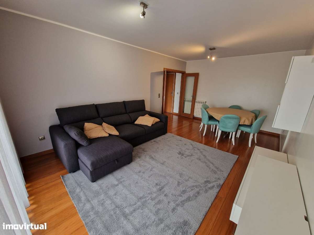 T2 Varanda e Garagem - Condomínio Fechado - Matosinhos Sul - Grande imagem: 2/24