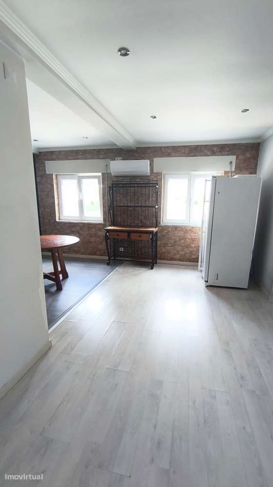 Apartamento T1 R/C cozinha Equipada-8