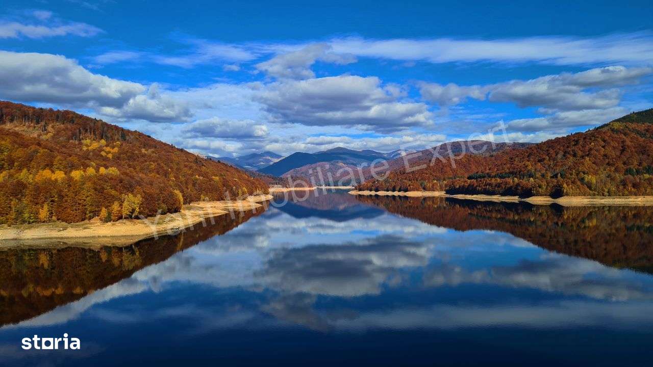 Teren de vânzare pe malul lacului Vidraru / Transfăgărășan. - Imagine principală: 3/6