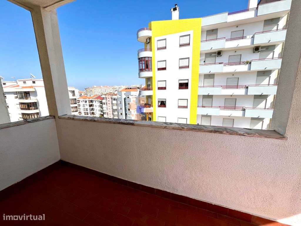 Apartamento T3 no coração do Feijó-5