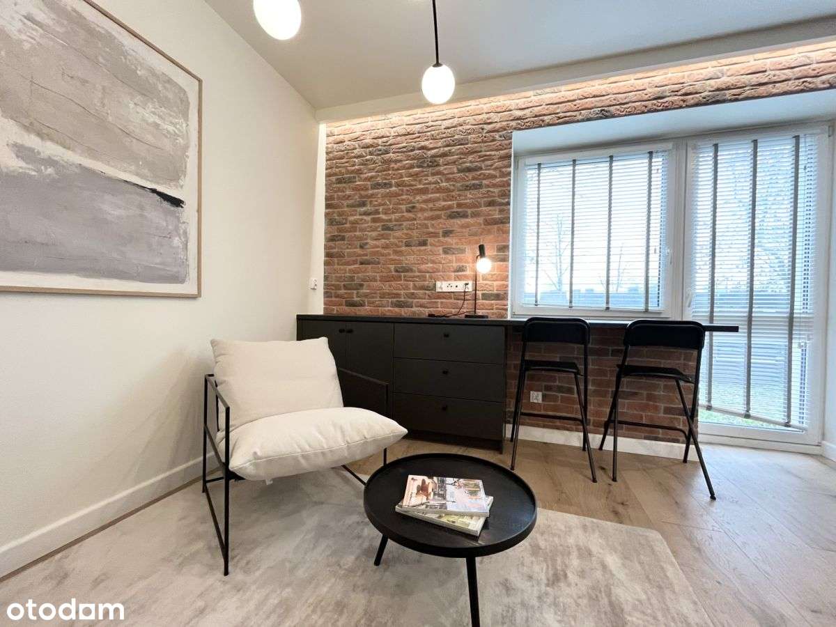 Wyjątkowa kawalerka z ogródkiem-1